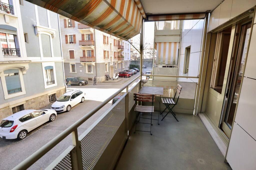 Comfortable, Very Well Located Between Train Station And Lake! Lausanne Eksteriør bilde
