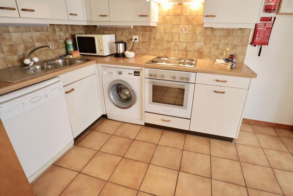Comfortable, Very Well Located Between Train Station And Lake! Lausanne Eksteriør bilde